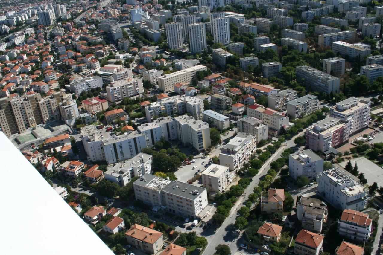 Apartments Put Plokita Smilja Split Exteriör bild
